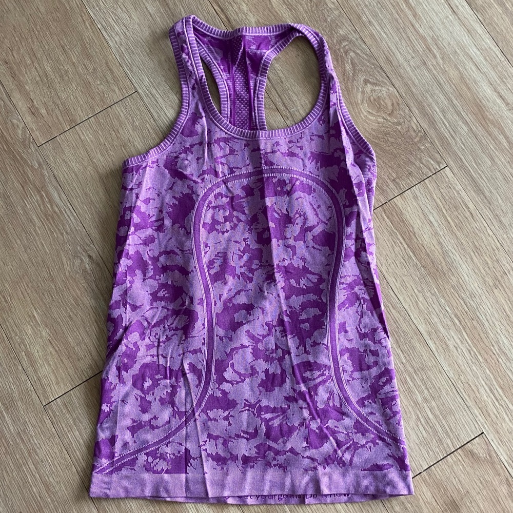 Lululemon Top size 6